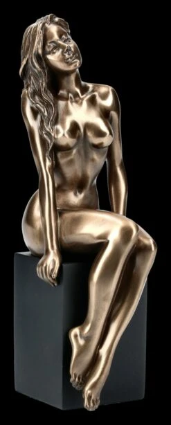Weibliche Akt Figur - Sin On Two Legs
