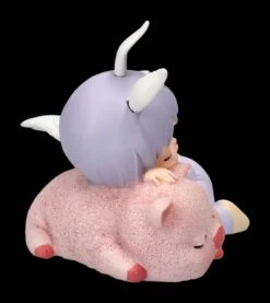 Dekofigur - Schlafendes Engelchen Mit Schweinchen -Charaktermodell Geschäft 2D FS23615 Dekofigur Schlafendes Engelchen mit Schweinchen 4 1280x1280