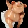 Lustige Schweine Figur - Selfie Am Klo -Charaktermodell Geschäft 2D FS25945 Lustige Schweine Figur Selfie am Klo 1 1280x1280