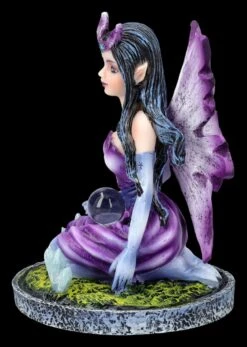 Elfen Figur Klein Lila - Kristana Mit Kristallen -Charaktermodell Geschäft 2D FS26952 Elfen Figur klein lila Kristana mit Kristallen 2 1280x1280
