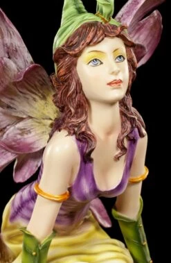 Elfen Figur - Myhia Kniend Auf Buch -Charaktermodell Geschäft Elfen Figur Myhia Kniend Auf Buch 4 1280x1280