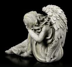 Engel Gartenfigur - Träumend -Charaktermodell Geschäft Engel Gartenfigur Sitzend Mit Einem Angezogenem Bein 3 1280x1280