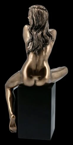 Weibliche Akt Figur - Sitzend Auf Monolith -Charaktermodell Geschäft FS16496 Akt Figur Frau 4 1280x1280