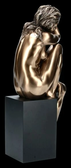 Weibliche Akt Figur - Auf Monolith In Sich Gekehrt -Charaktermodell Geschäft FS16497 Weibliche Akt Figur Auf Monolith in sich gekehrt 8 1280x1280