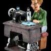 Funny Jobs Figur - Schneiderin An Nähmaschine -Charaktermodell Geschäft FS20485 Funny Jobs Figur Schneiderin an Naehmaschine 1 1280x1280