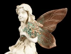 Kantenhocker - Elfe Mit Blumenstrauß -Charaktermodell Geschäft Kantenhocker Elfe Mit Blumenstrauss 4 1280x1280