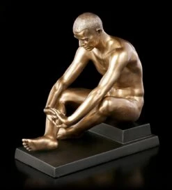 Männliche Akt Figur - Auf Podest Sitzend -Charaktermodell Geschäft Maennliche Akt Figur Auf Podest Sitzend 2 1280x1280