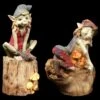 Pixie Figuren - Sitzen Auf Dem Baumstamm - 2er Set 2 Pixie Figuren - Sitzen Auf Dem Baumstamm - 2er Set -Charaktermodell Geschäft Pixie Figuren Baumstamm 1280x1280