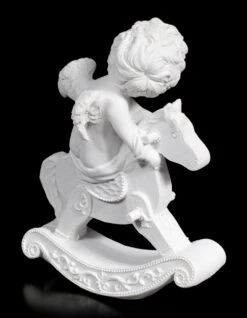 Weiße Cherub Figur Auf Schaukelpferd -Charaktermodell Geschäft Weisse Cherub Figur Auf Schaukelpferd 3 1280x1280