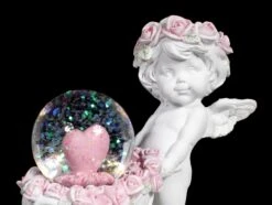 Weiße Cherub Figur Mit Schneekugel -Charaktermodell Geschäft Weisse Engel Figur Mit Schneekugel 5 1280x1280