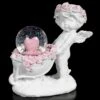 Weiße Cherub Figur Mit Schneekugel -Charaktermodell Geschäft Weisse Engel Figur Mit Schneekugel 1280x1280